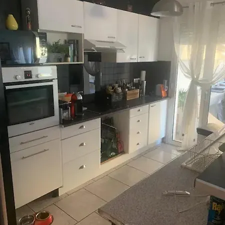 Spacieuse A Avec Piscine Privee