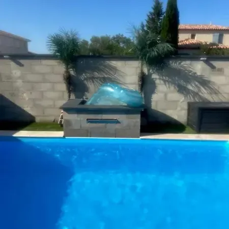 Spacieuse A Avec Piscine Privee *