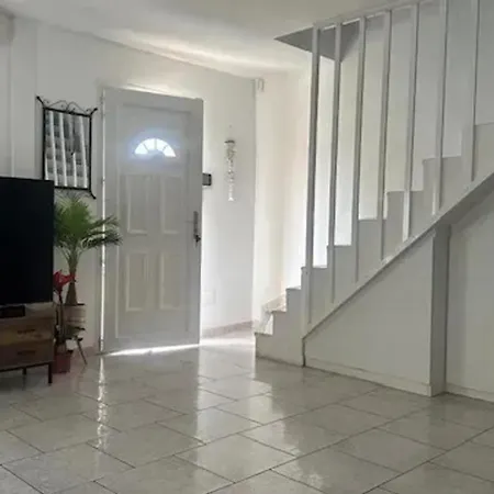 Spacieuse A Avec Piscine Privee *